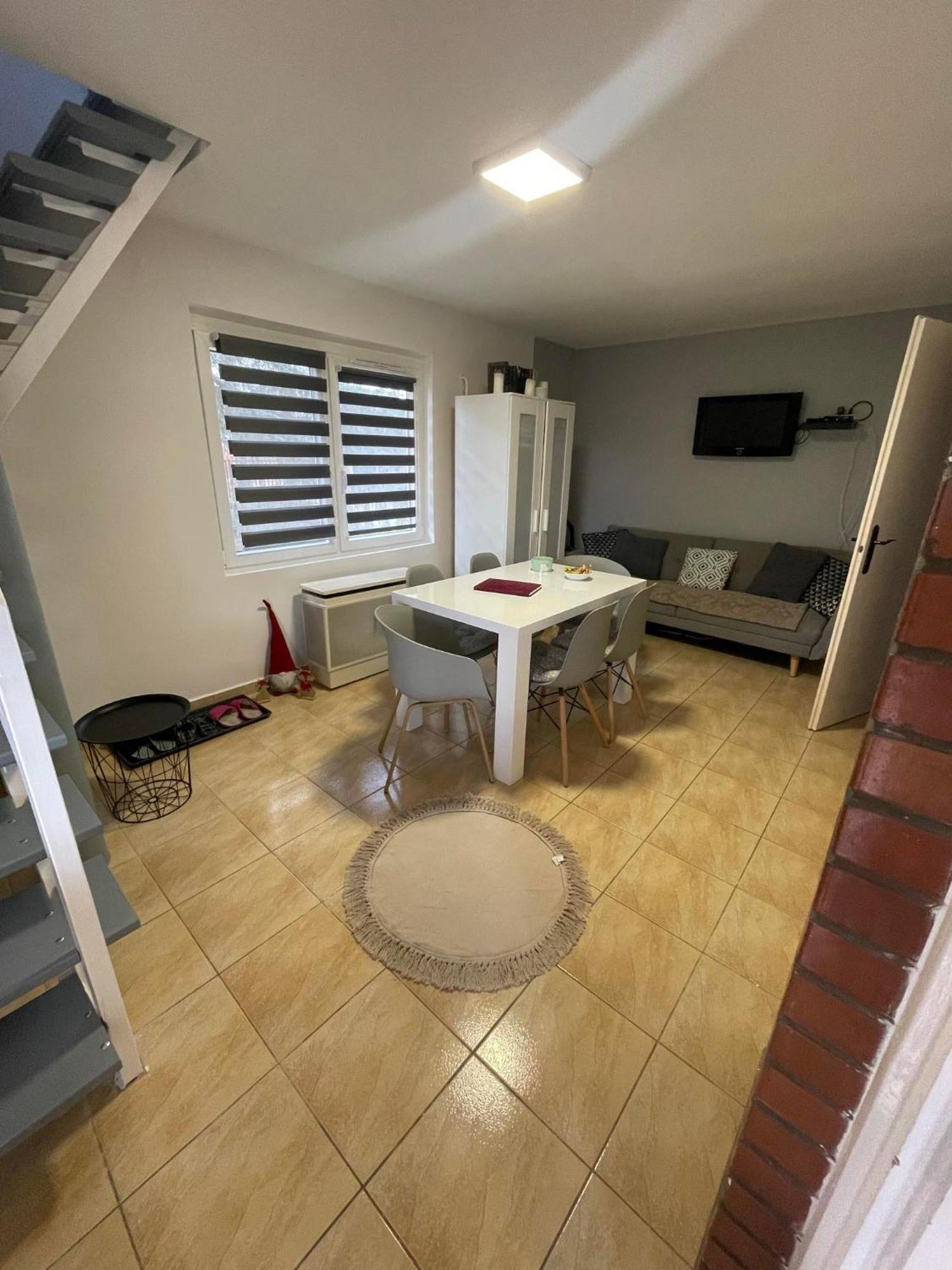 Chill Apartman Орошхаза Экстерьер фото